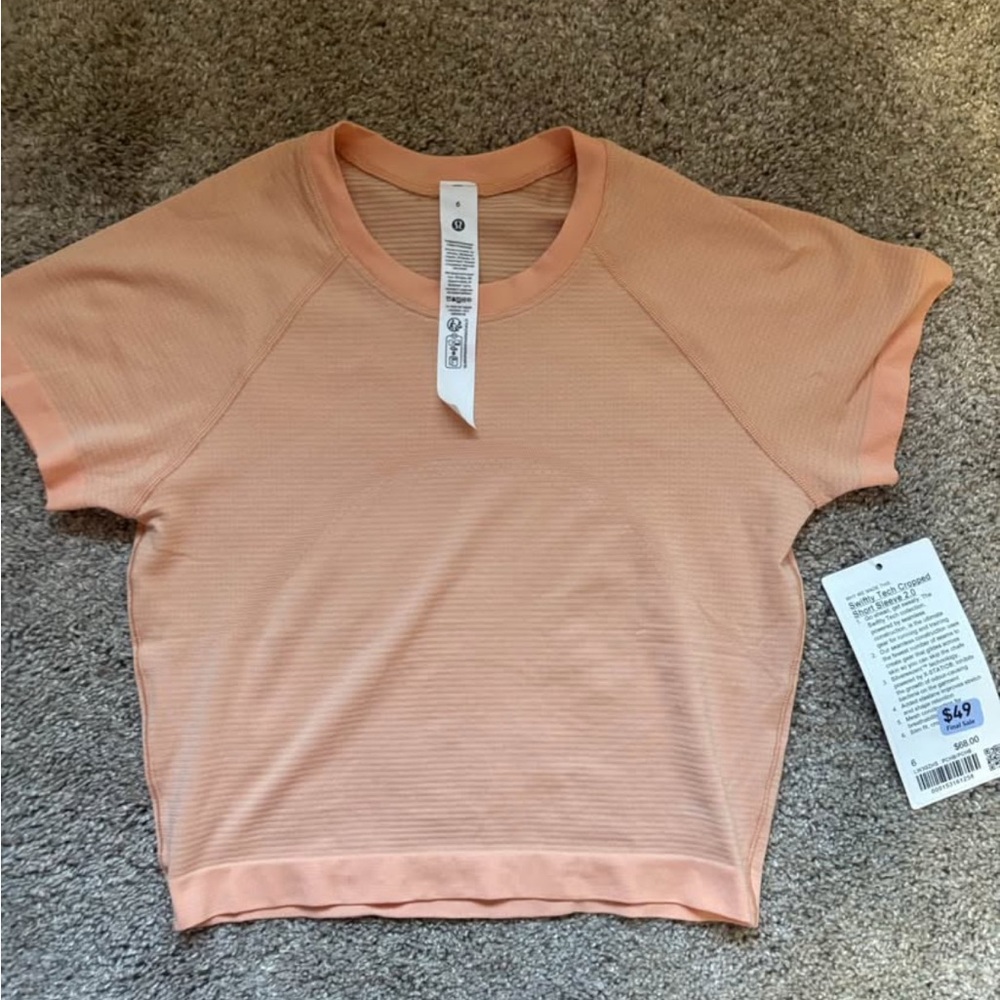NWT Lululemon Swiftly Tech Cropped Short Sleeve 2.0 Size 6 Peach / Apricot